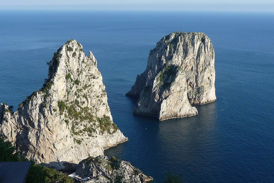 Capri Faraglioni