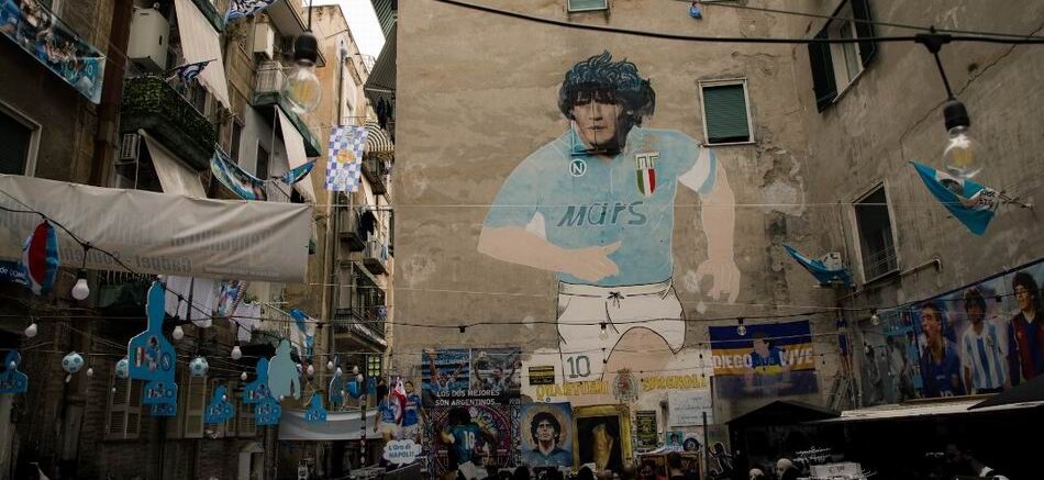 diego maradona nápoly