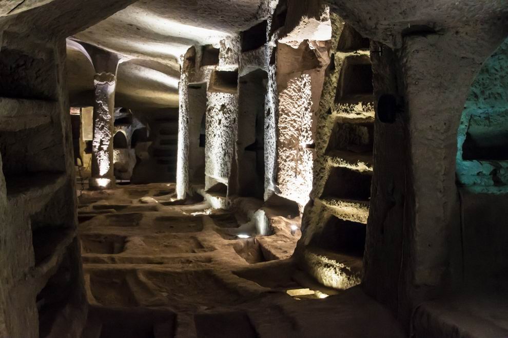Napoli Sotterranea-cattacomba-san-gennaro